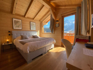 PInk Chalet